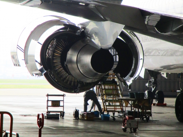 airline engine maintenance